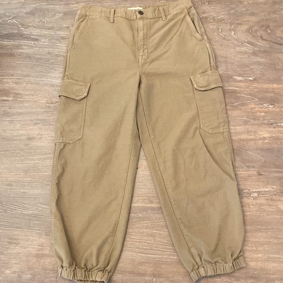Madewell Pants - Madewell High Rise Cargo Fatigue Pants 29